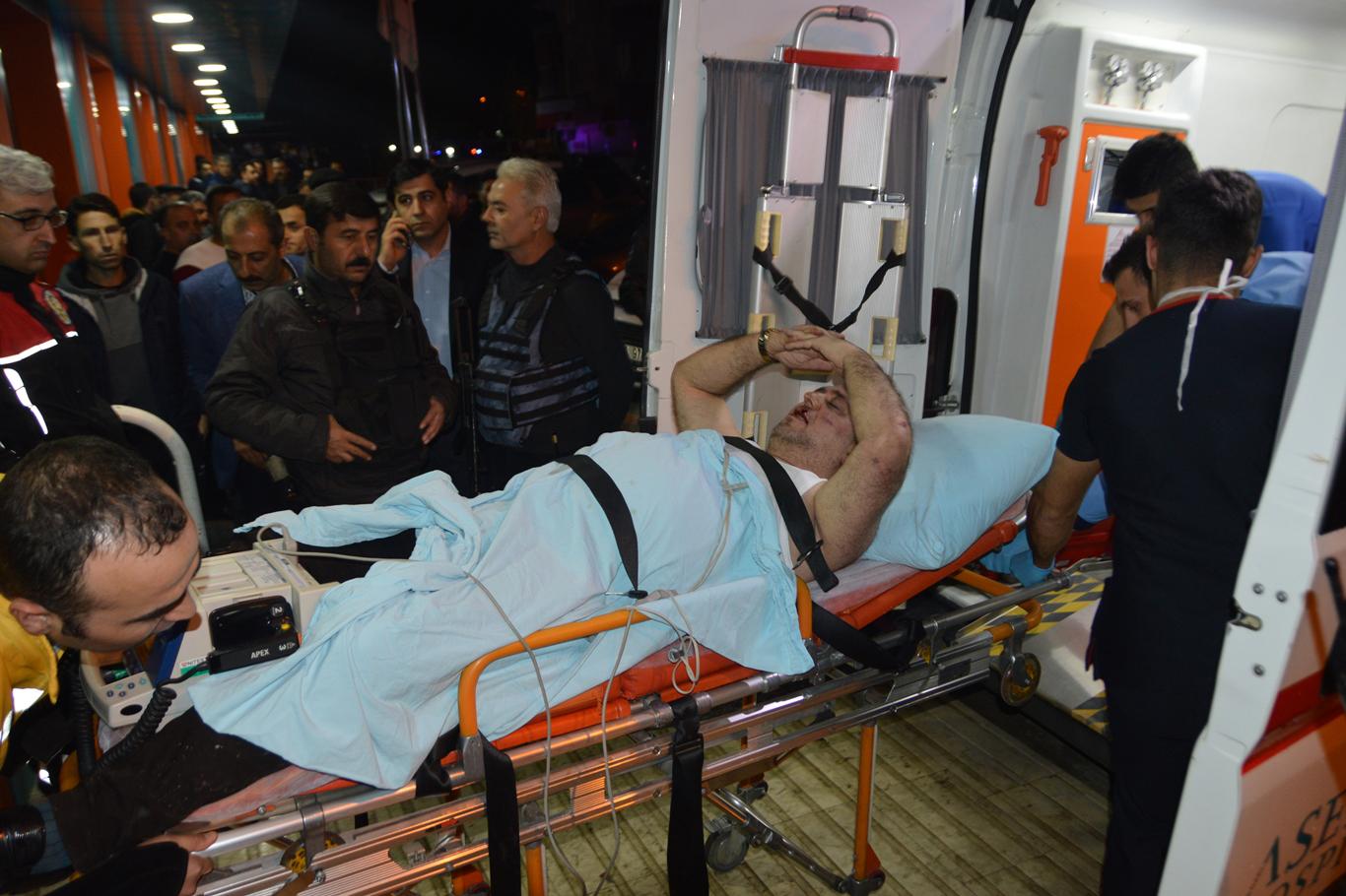 Siirt’te bıçaklı kavga: Biri ağır 8 yaralı Siirt’te bıçaklı kavga: Biri ağır 8 yaralı